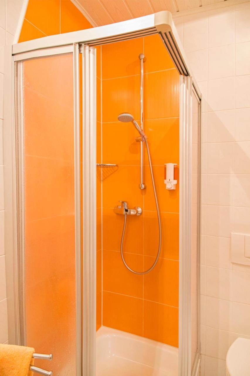 Hotel Zur Linde Gaedheim Luaran gambar